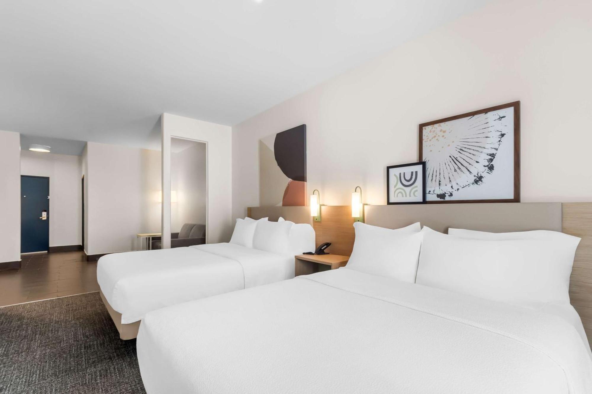 Spark By Hilton Hotel